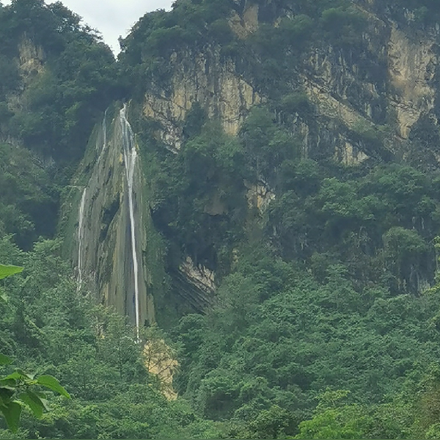 千山万重