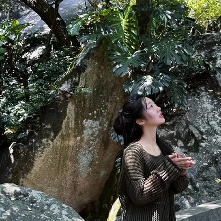 云隙南山之无衣
